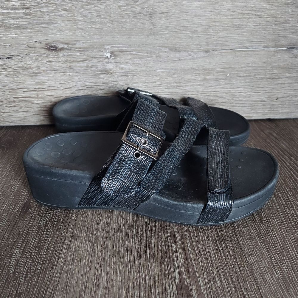 Vionic Women's Pacific Rio Adjustable Platform Sandal Woven Black Size 7